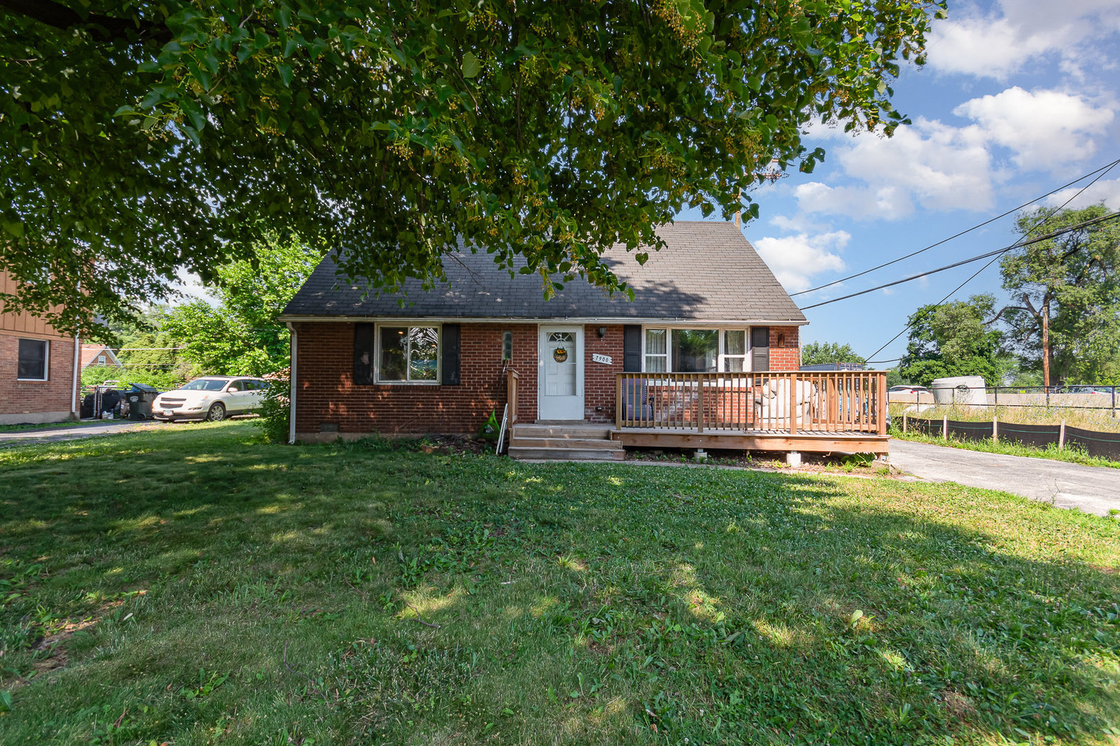 7900 S 86th Court Property Photo 1