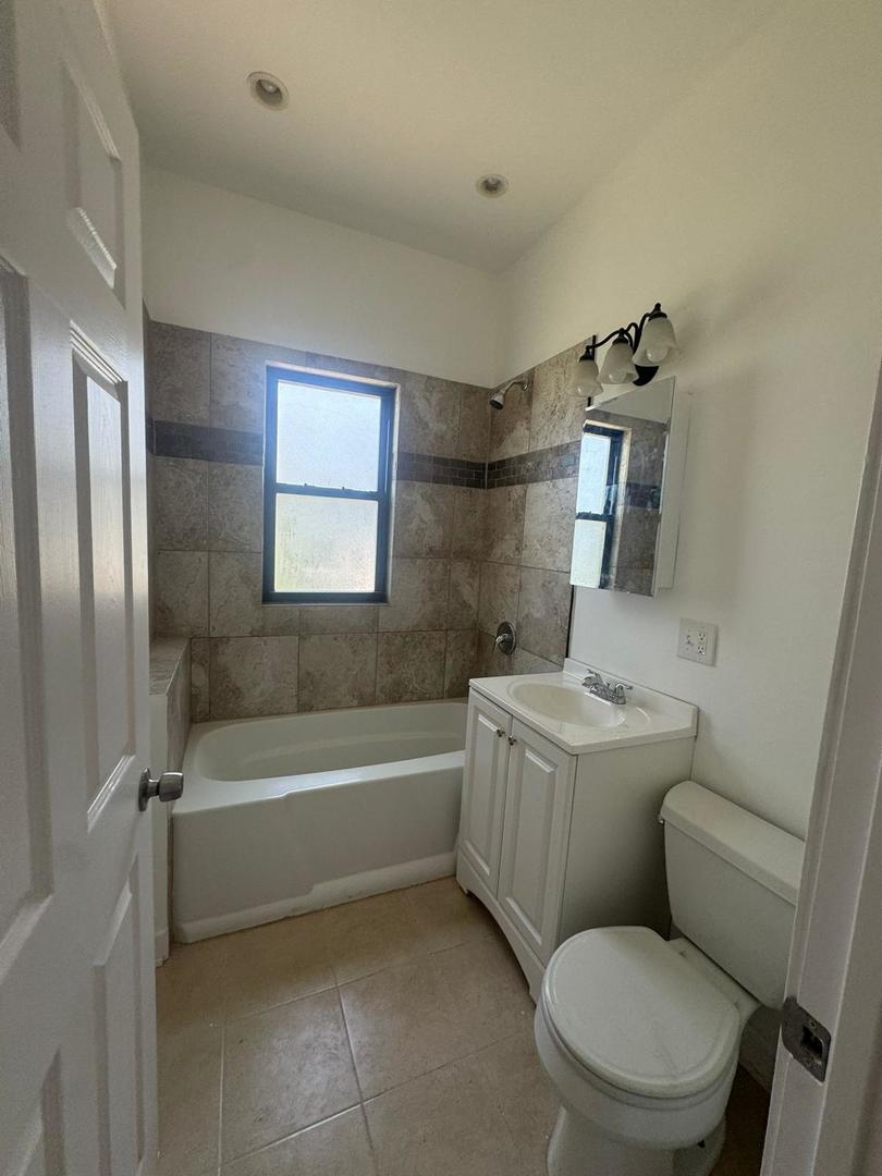 14040 Lincoln Avenue Property Photo 31