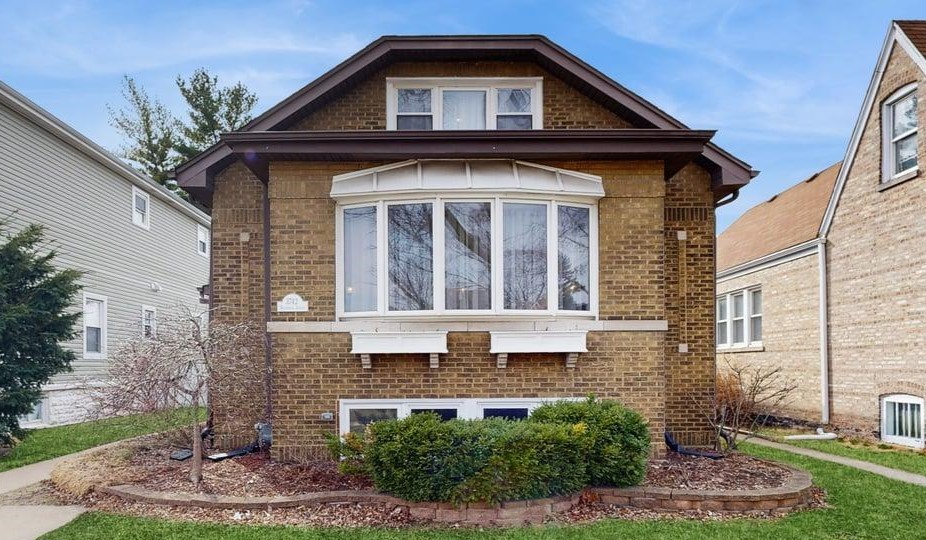 3742 Wisconsin Avenue Property Photo 1