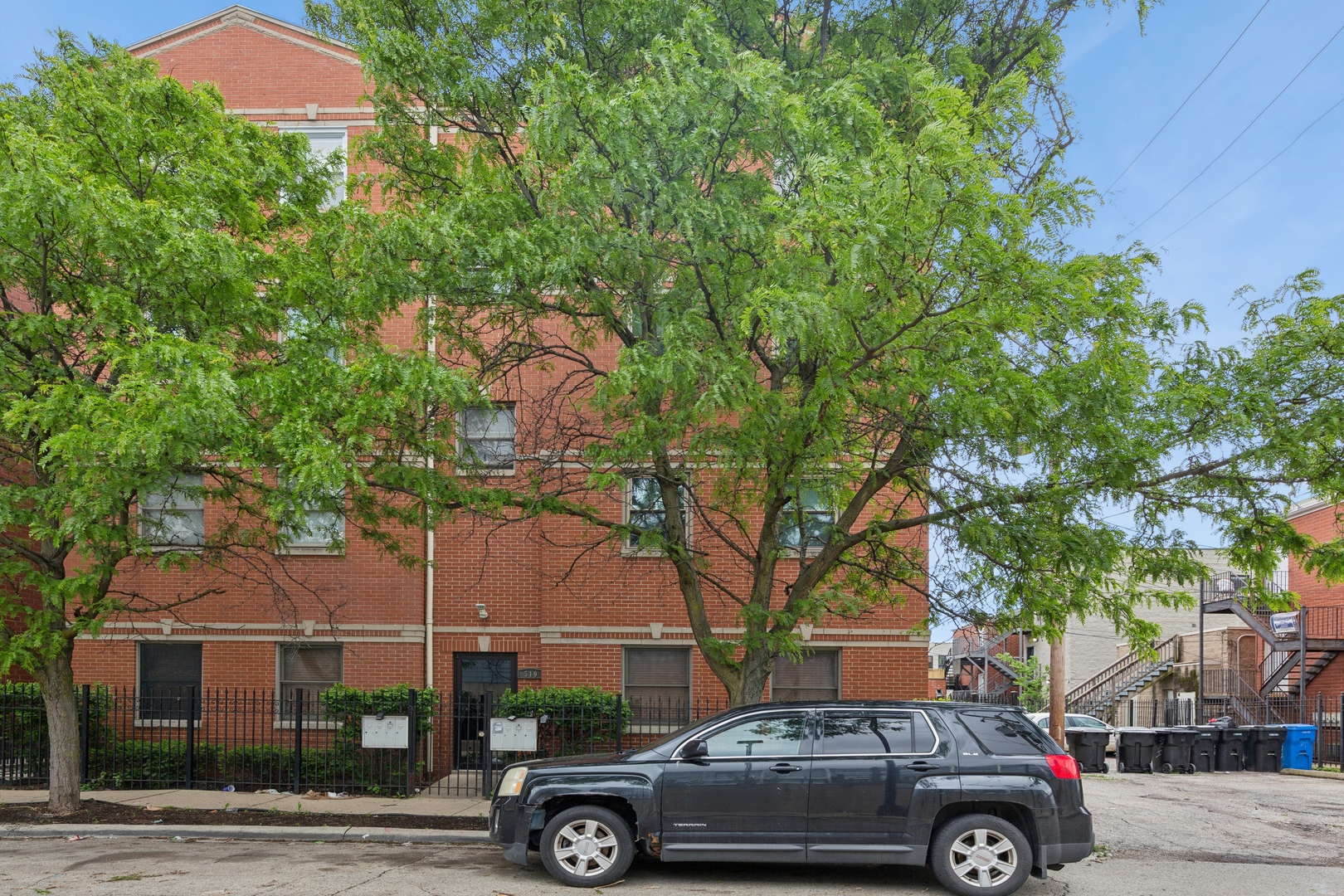 519 S Maplewood Avenue 4S Property Photo 1
