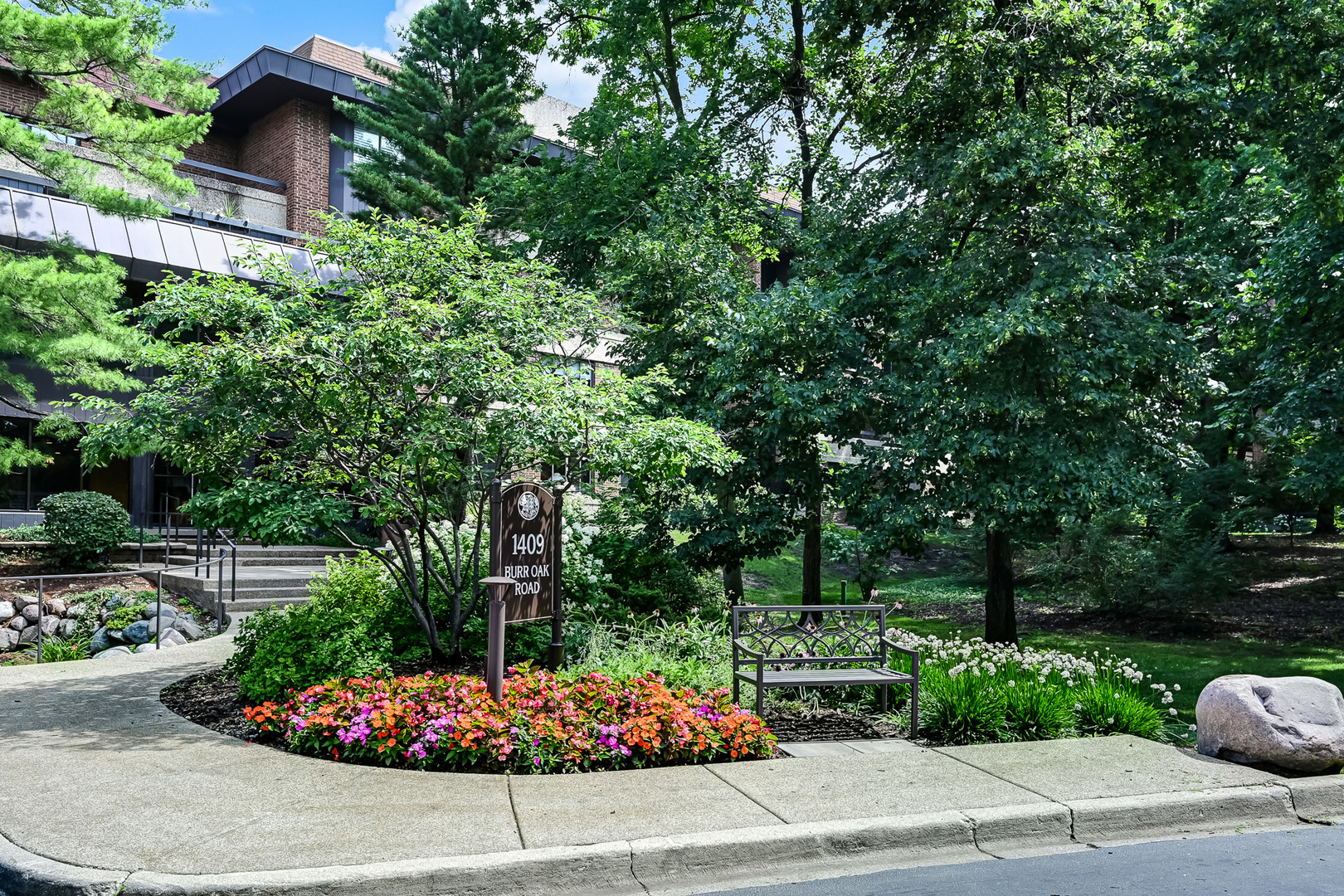 1409 Burr Oak Rd Property Photo 1