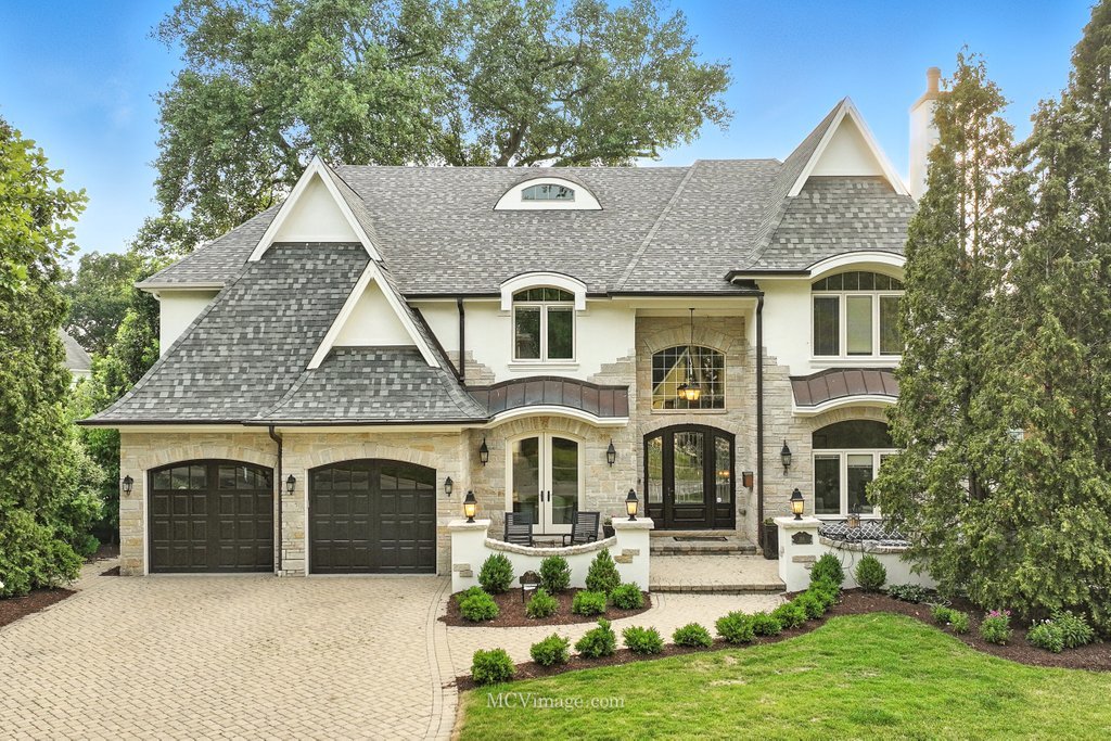 156 Sunnyside Avenue