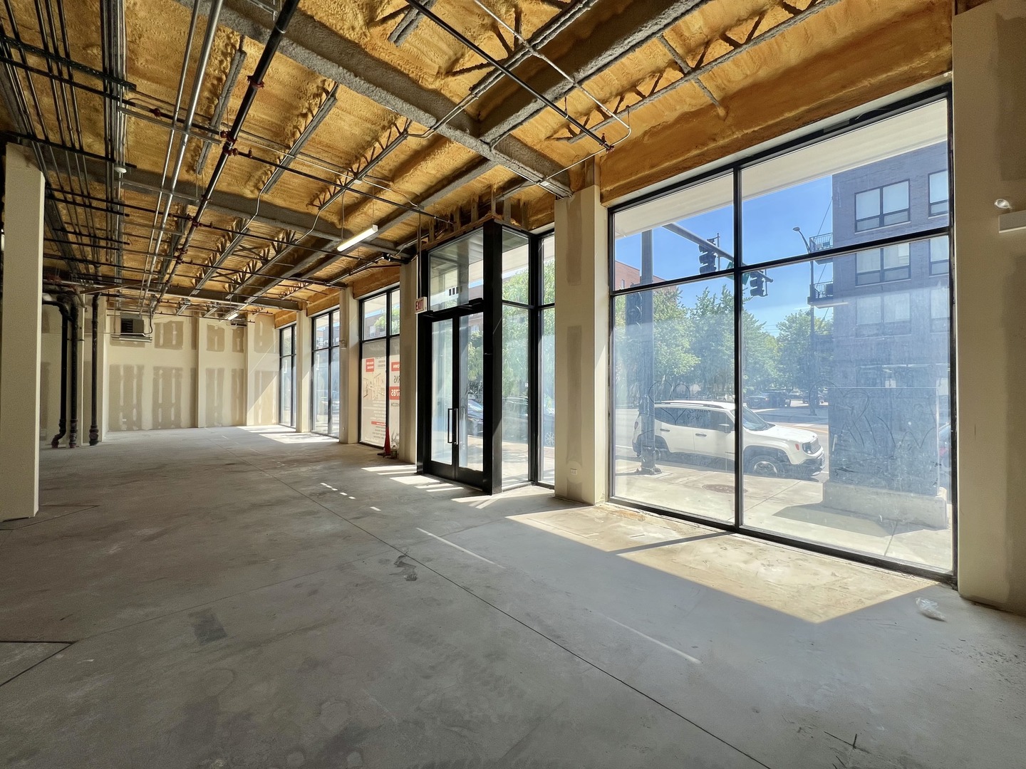 1710 N Western Avenue Property Photo 4