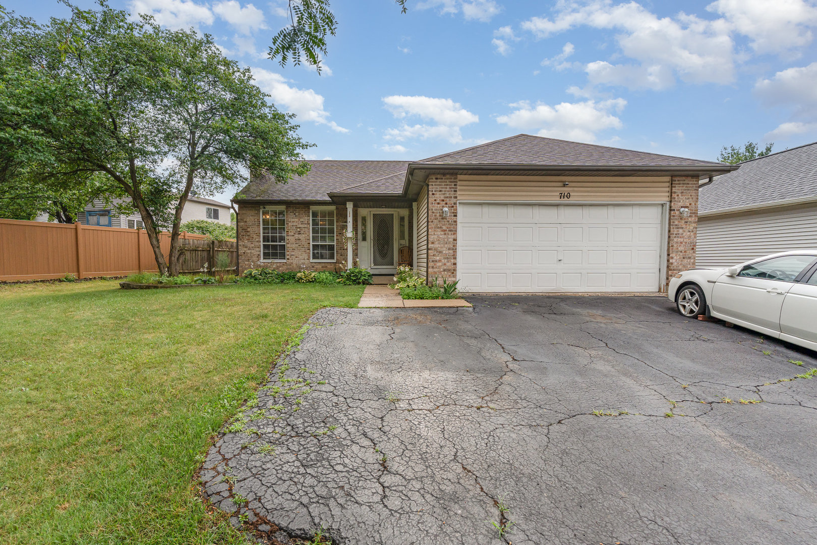 710 Mariner Drive Property Photo 1