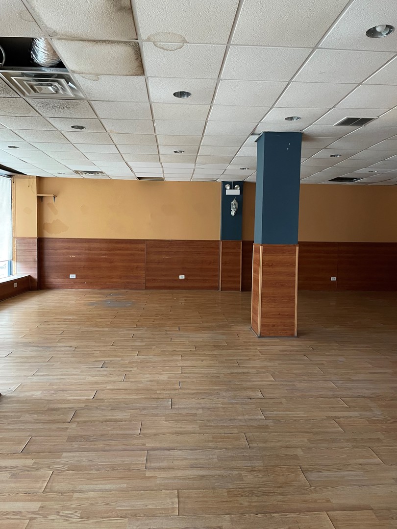 5633-53 N Ashland Avenue Property Photo 3