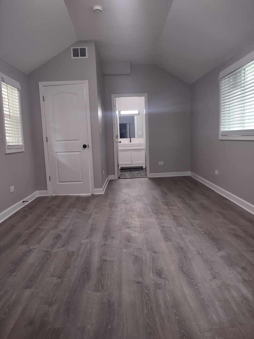 11531 S Perry Avenue Property Photo 11