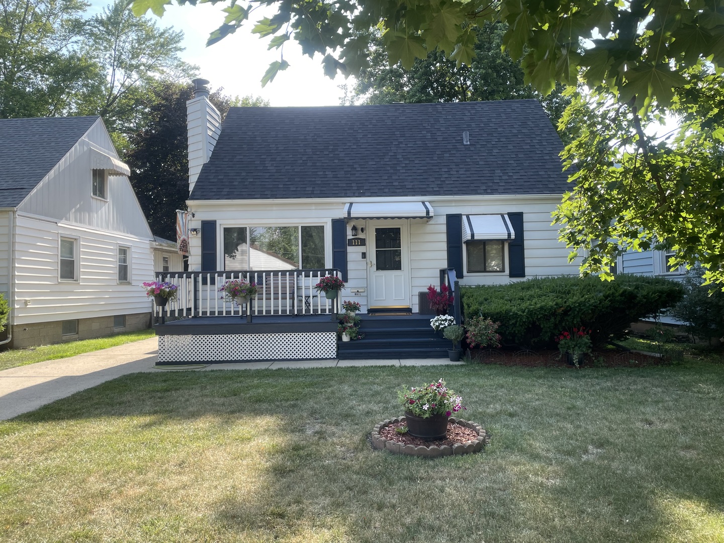 111 Earl Avenue Property Photo 1
