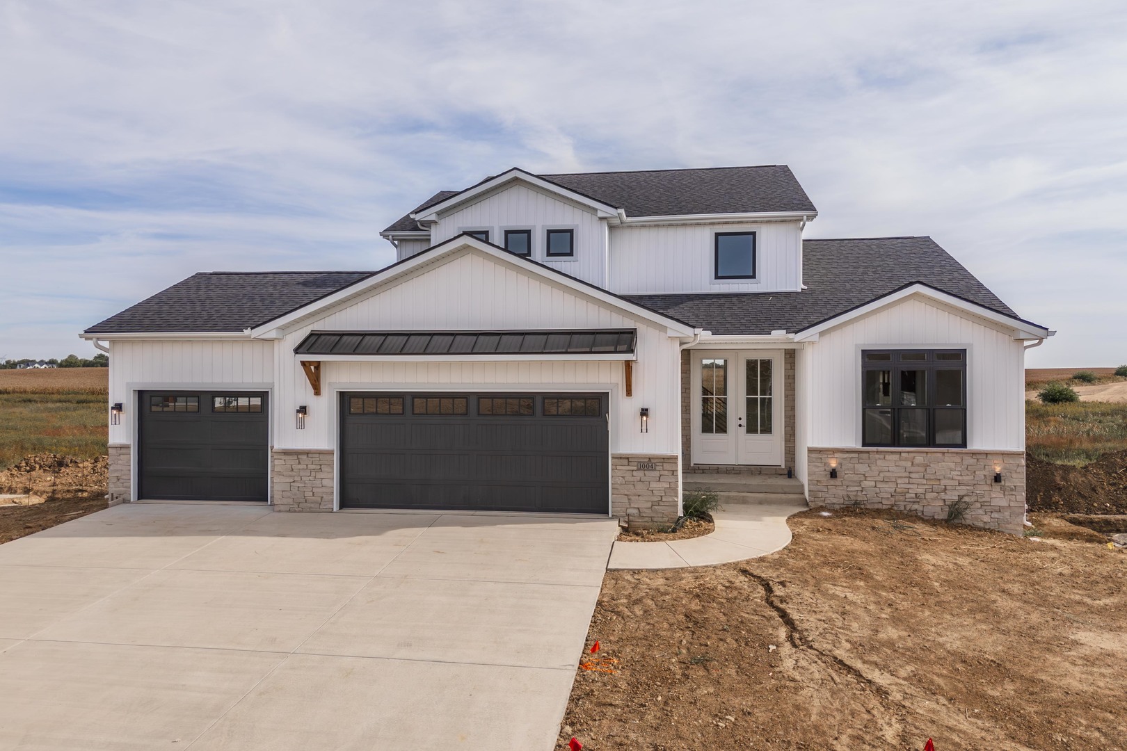 1004 Mount Carmel Road Property Photo 1