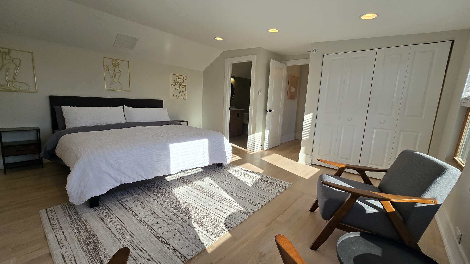 4000 Forest Avenue 6 Property Photo 10