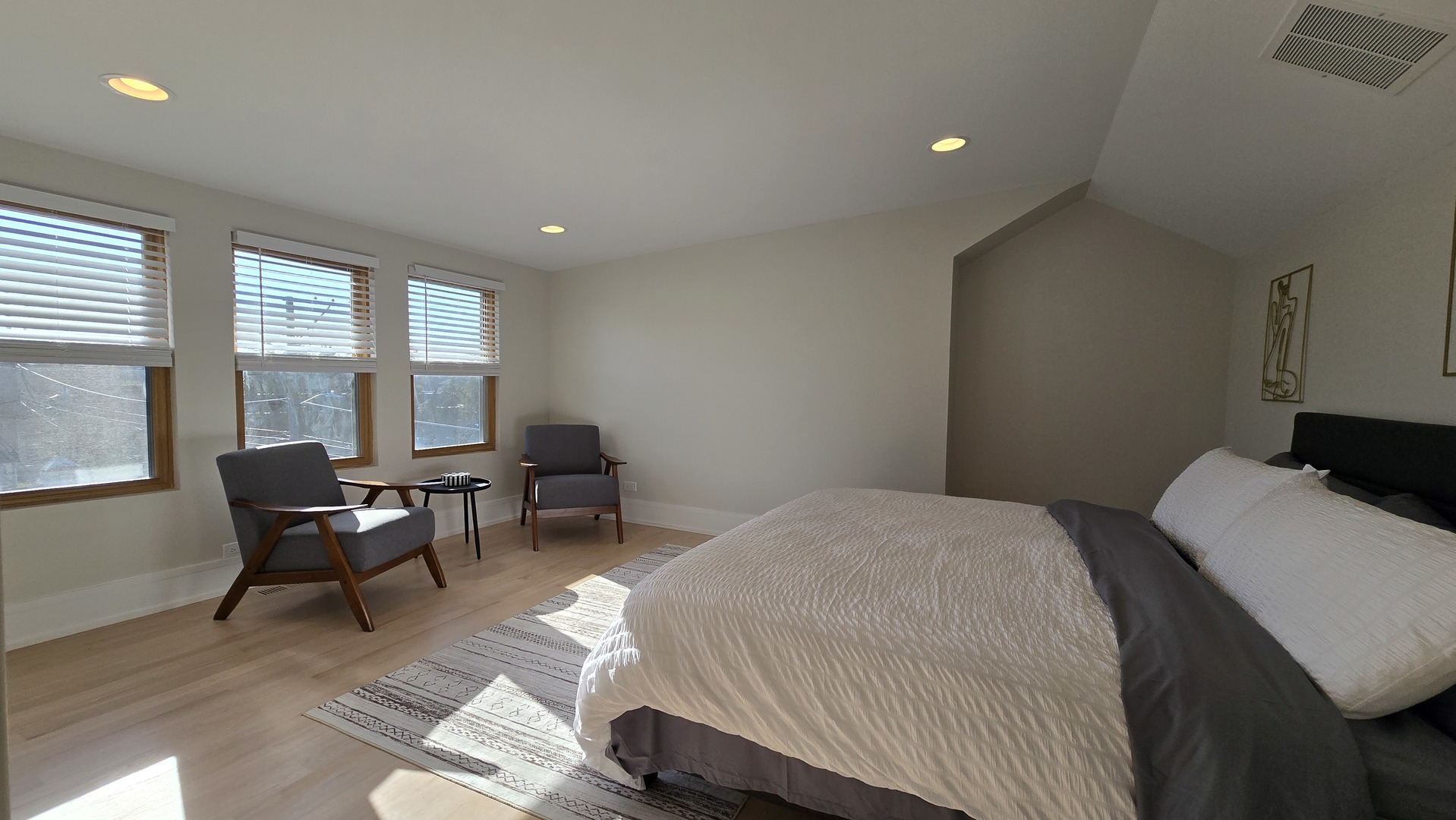 4000 Forest Avenue 6 Property Photo 11
