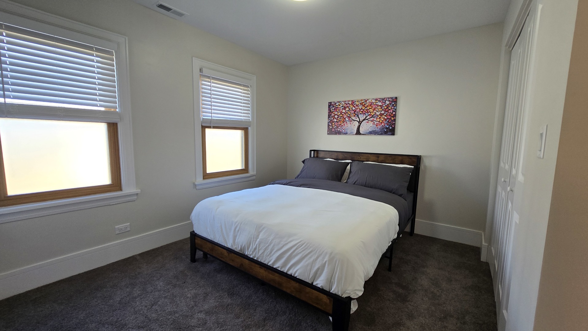 4000 Forest Avenue 6 Property Photo 18