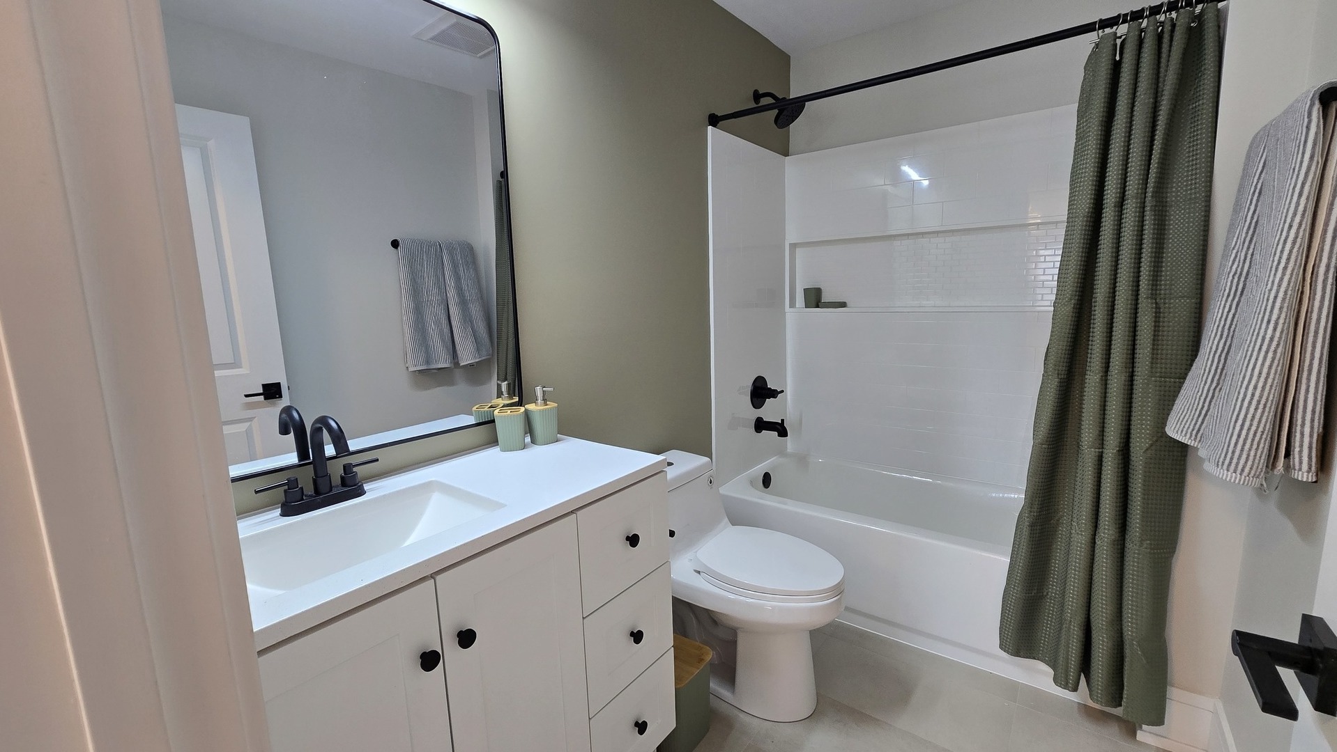 4000 Forest Avenue 6 Property Photo 19