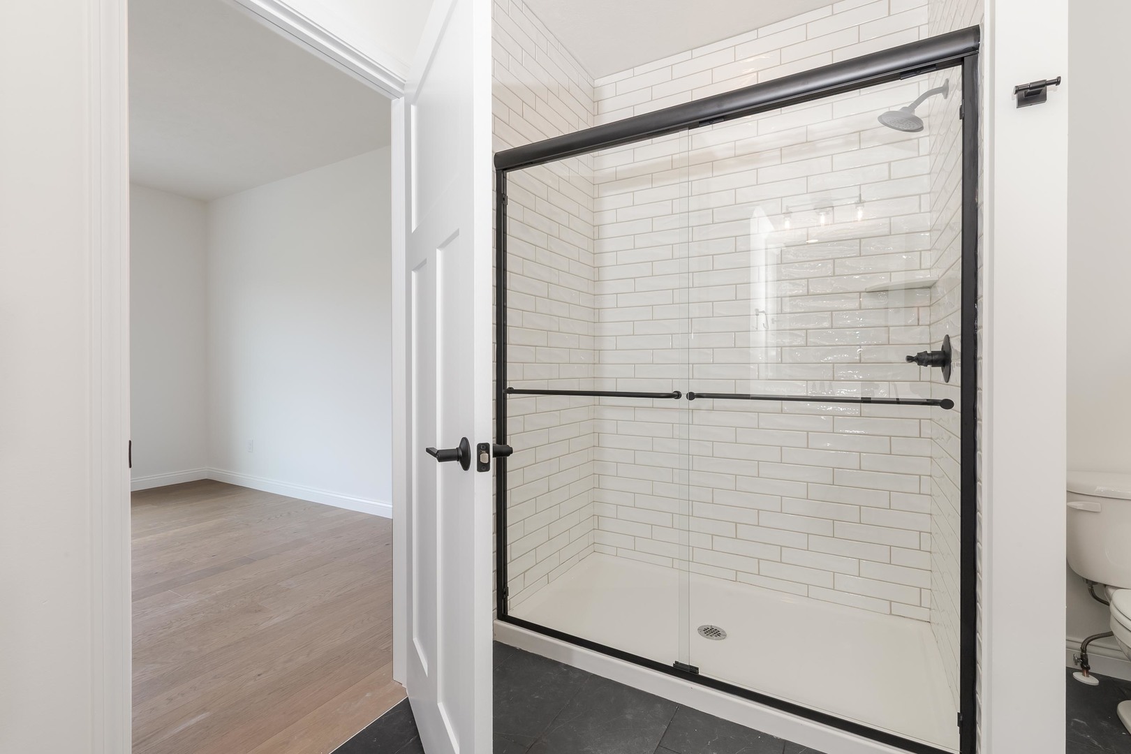 1922 Dunraven Road Property Photo 28