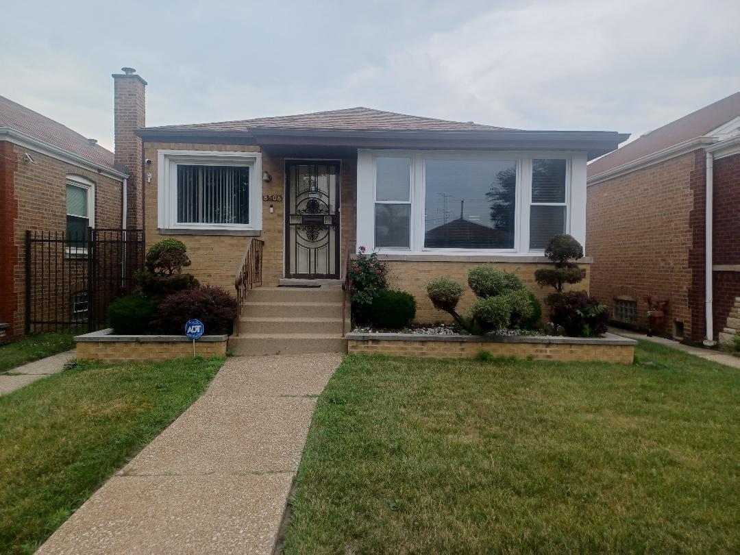 8506 S Jeffery Boulevard Property Photo 1