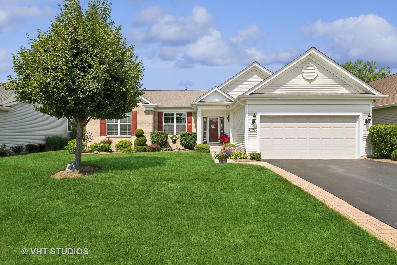 2832 Stoney Creek Drive Property Photo 1