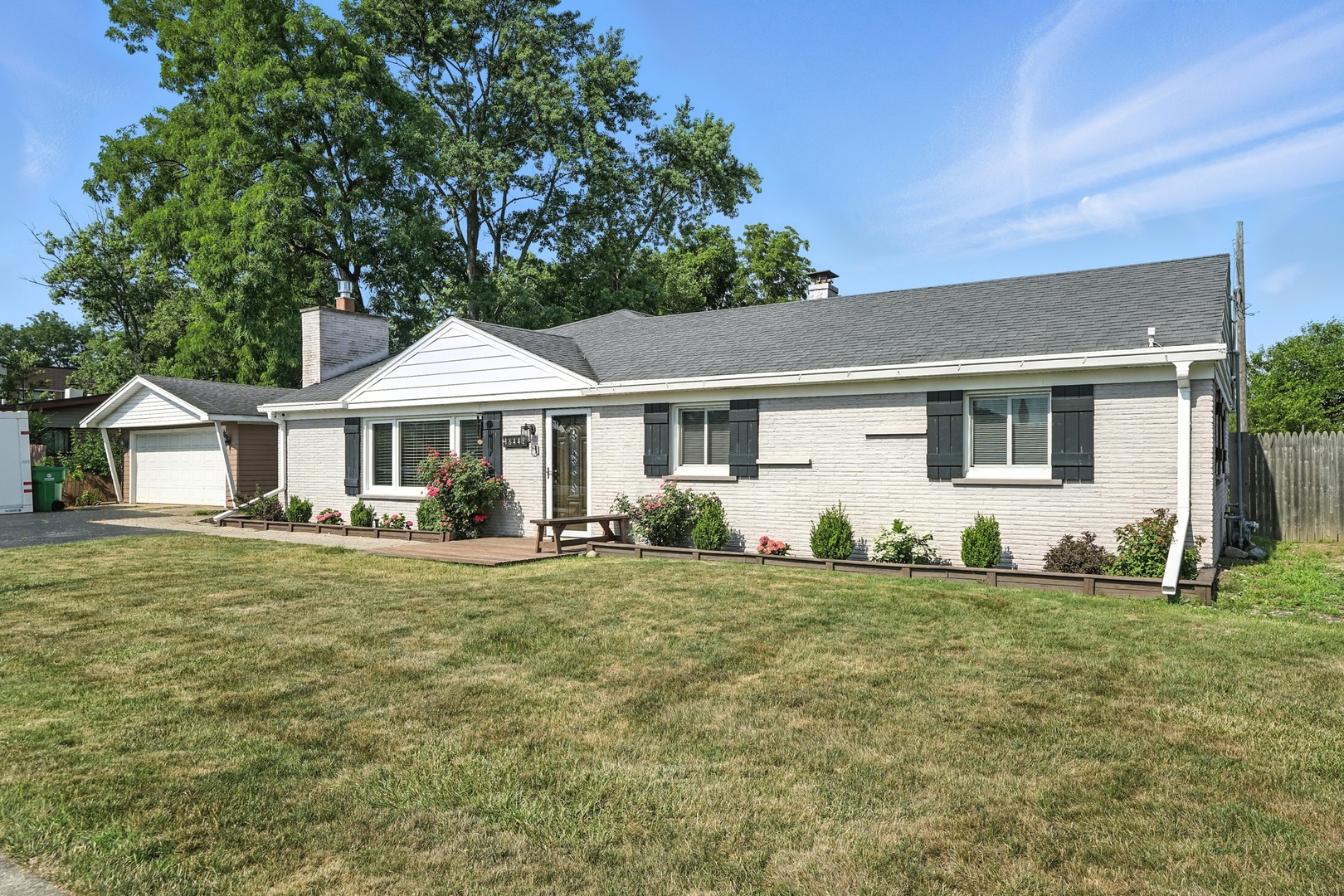 16448 Oak Park Avenue Property Photo 1