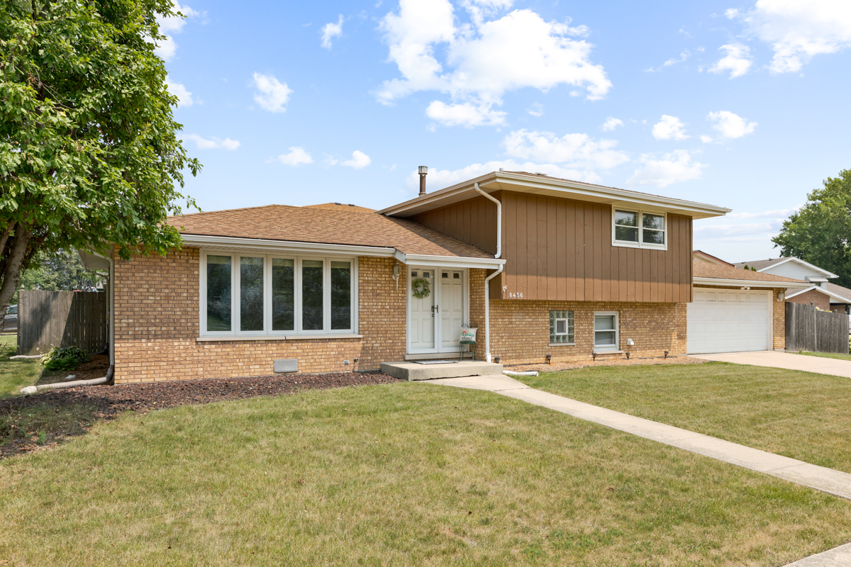 8456 170th Place Property Photo 1