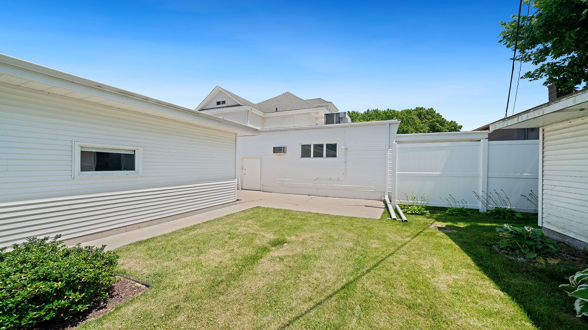 213 Crawford Avenue Property Photo 7