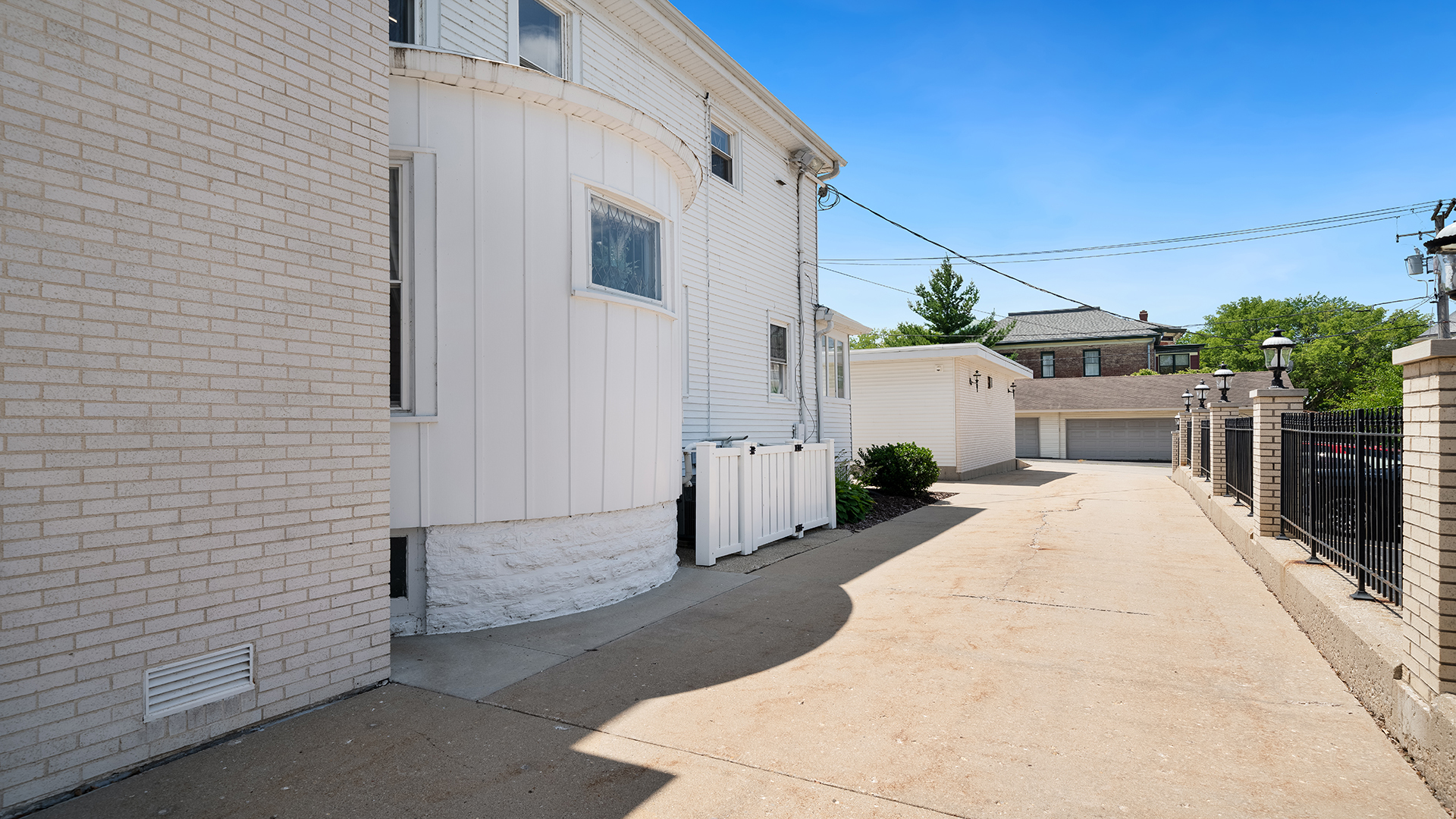 213 Crawford Avenue Property Photo 9