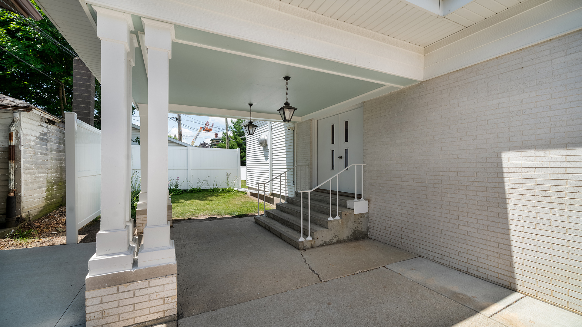 213 Crawford Avenue Property Photo 11
