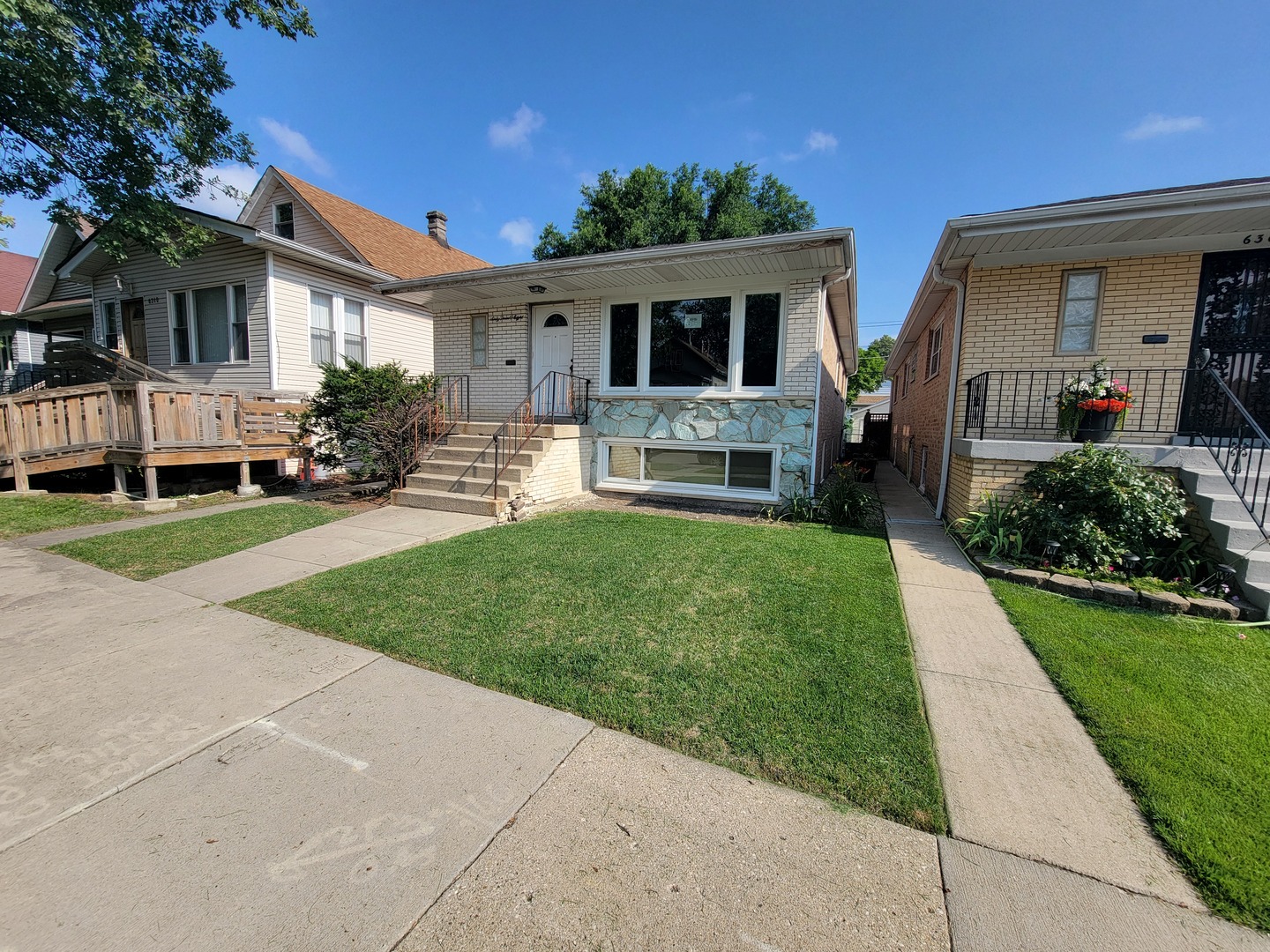 6308 W Cornelia Avenue Property Photo 1
