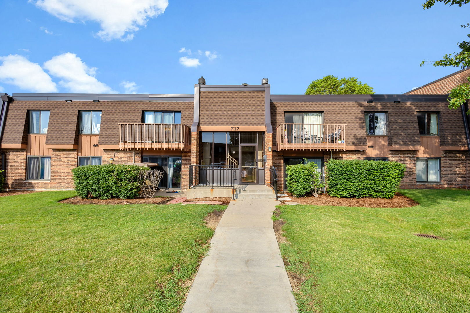 717 Tipperary Court 2b Property Photo 1
