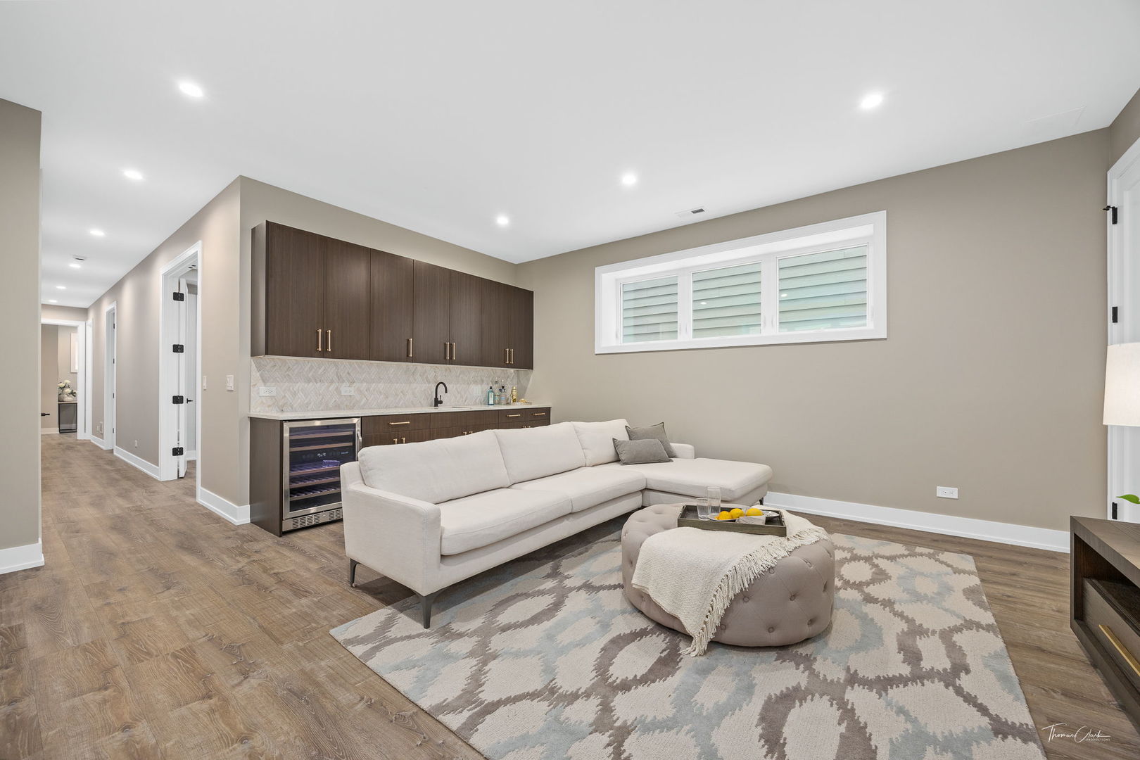 1642 W Wolfram Street Property Photo 19