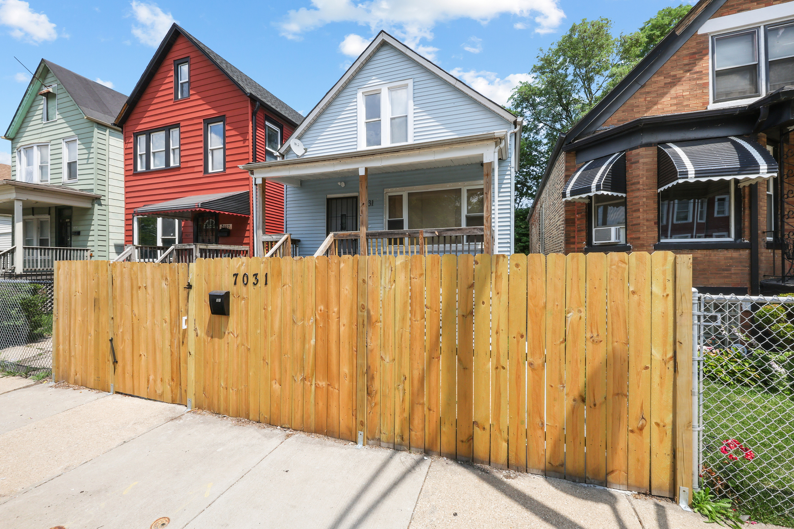 7031 S Damen Avenue Property Photo 1