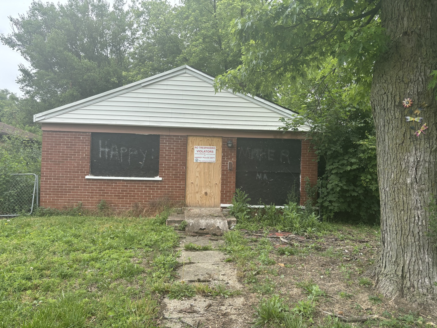14914 Artesian Avenue Property Photo 1