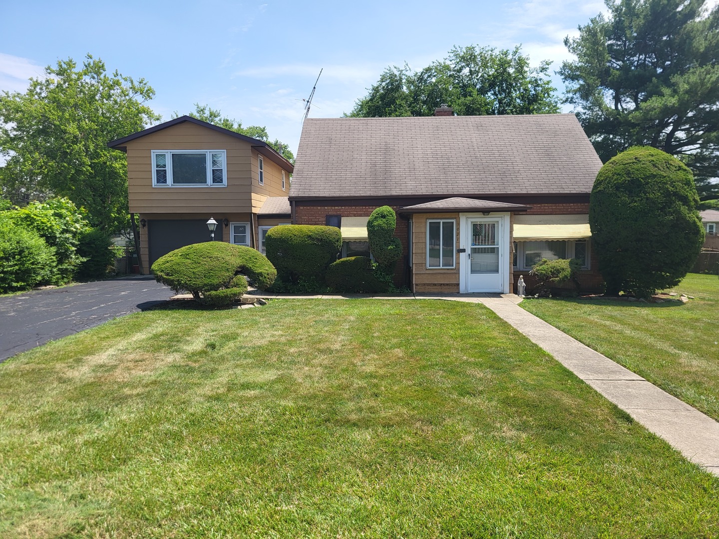 3021 N Prater Avenue Property Photo 1