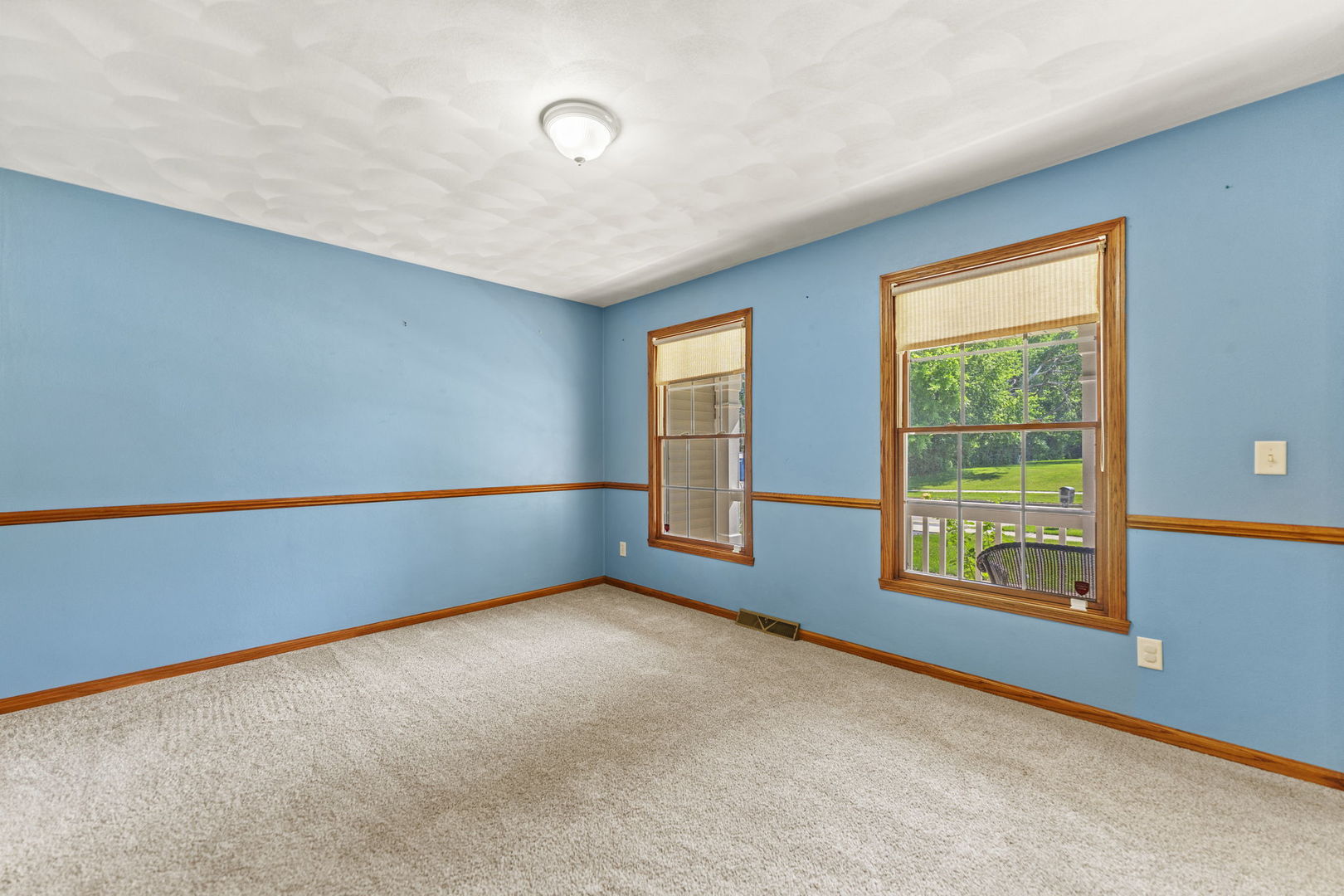 1920 Grandchester Place Property Photo 5