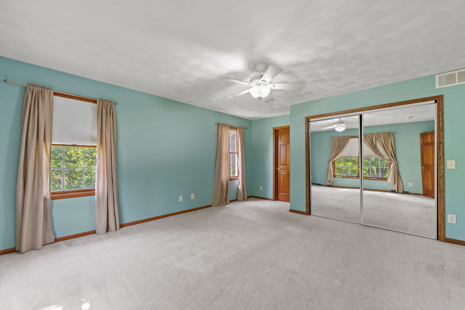 1920 Grandchester Place Property Photo 16