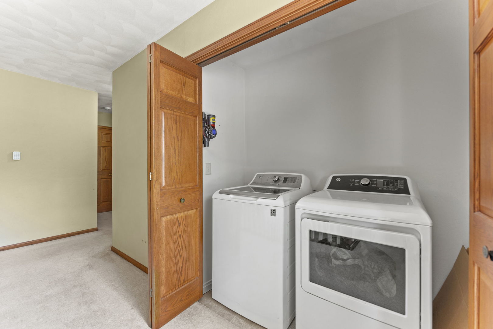 1920 Grandchester Place Property Photo 24