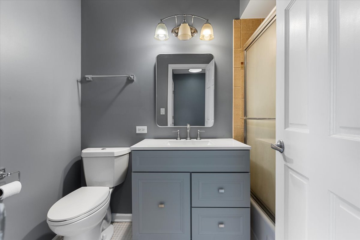 6325 N Sheridan Road 503 Property Photo 5