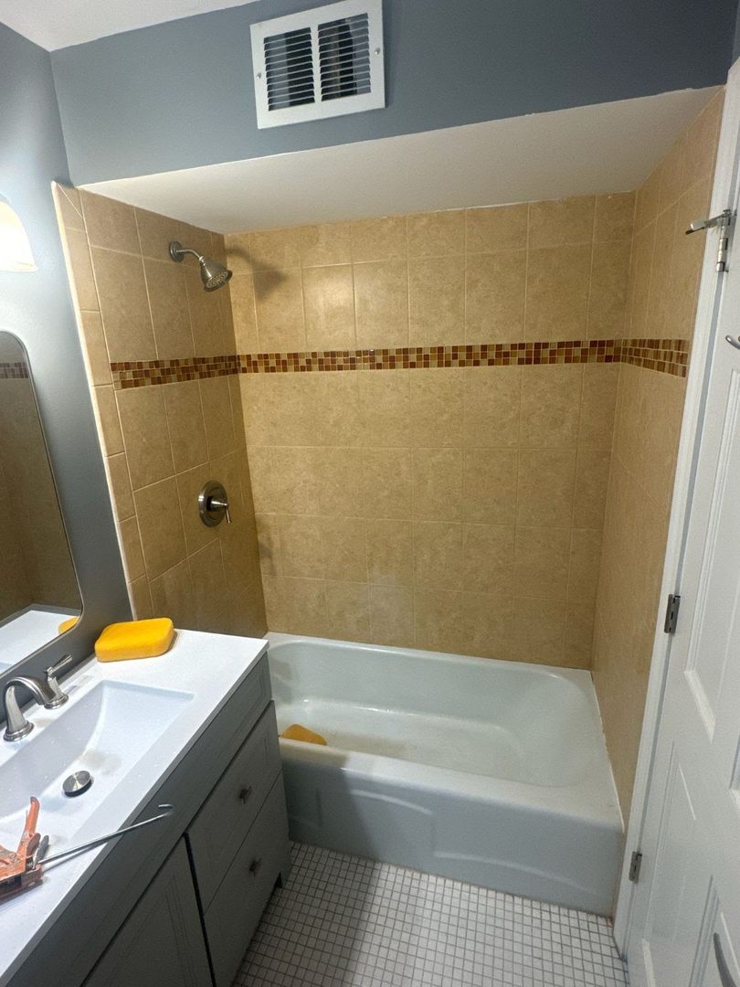 6325 N Sheridan Road 503 Property Photo 6