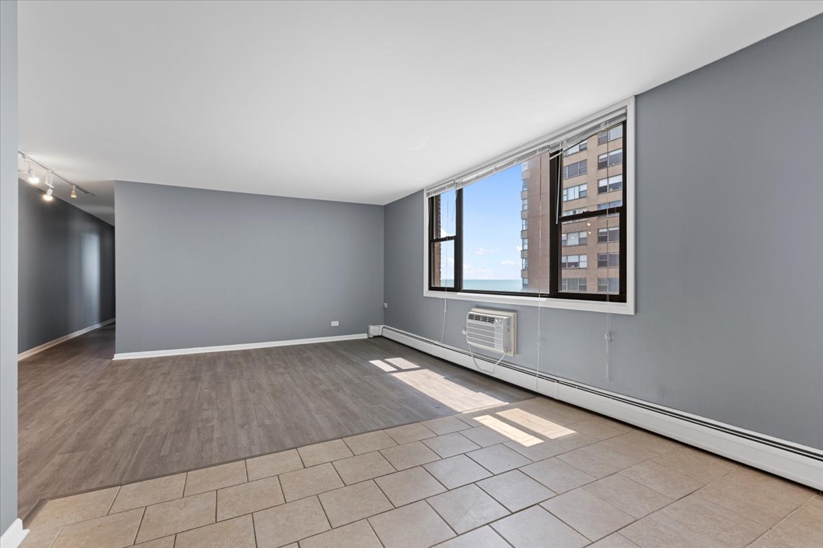 6325 N Sheridan Road 503 Property Photo 8