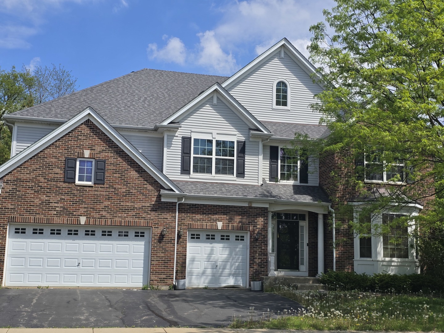 2221 Edgartown Lane Property Photo 1