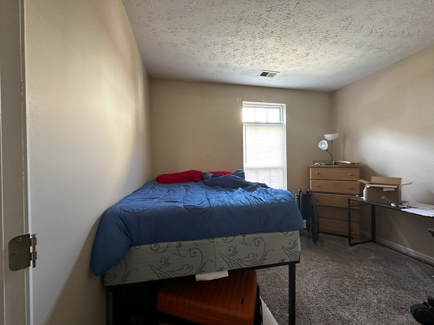1905 N Lincoln Avenue 118 Property Photo 8