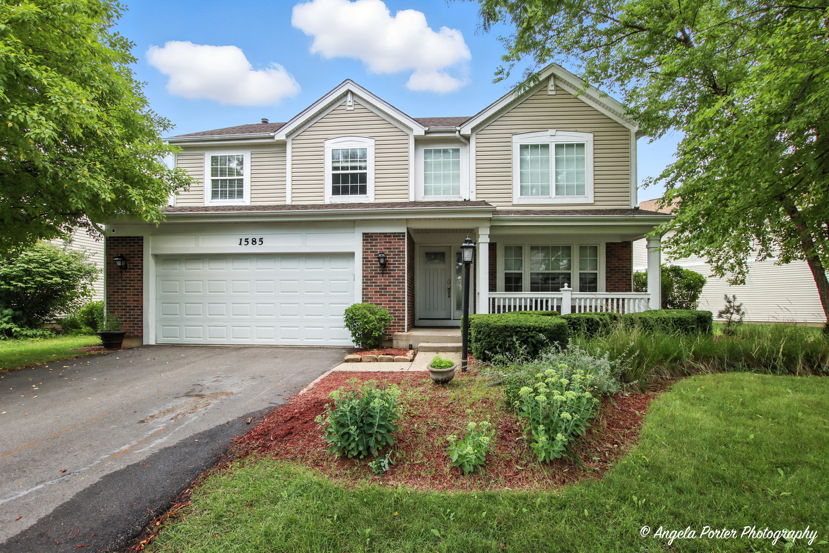 1585 Greenfield Court Property Photo 1