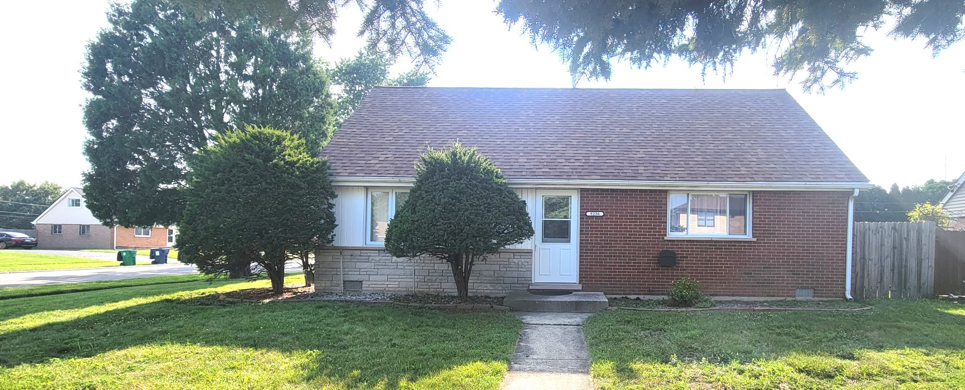 9236 Stanford Drive Property Photo 1