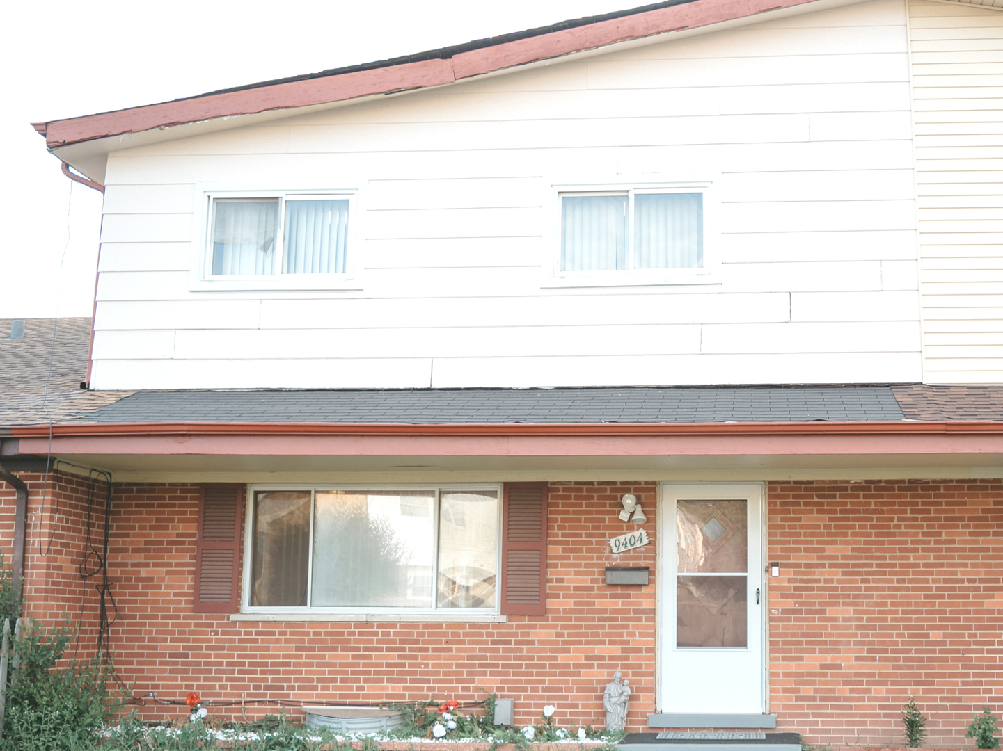 9404 Hamlin Avenue Property Photo 1