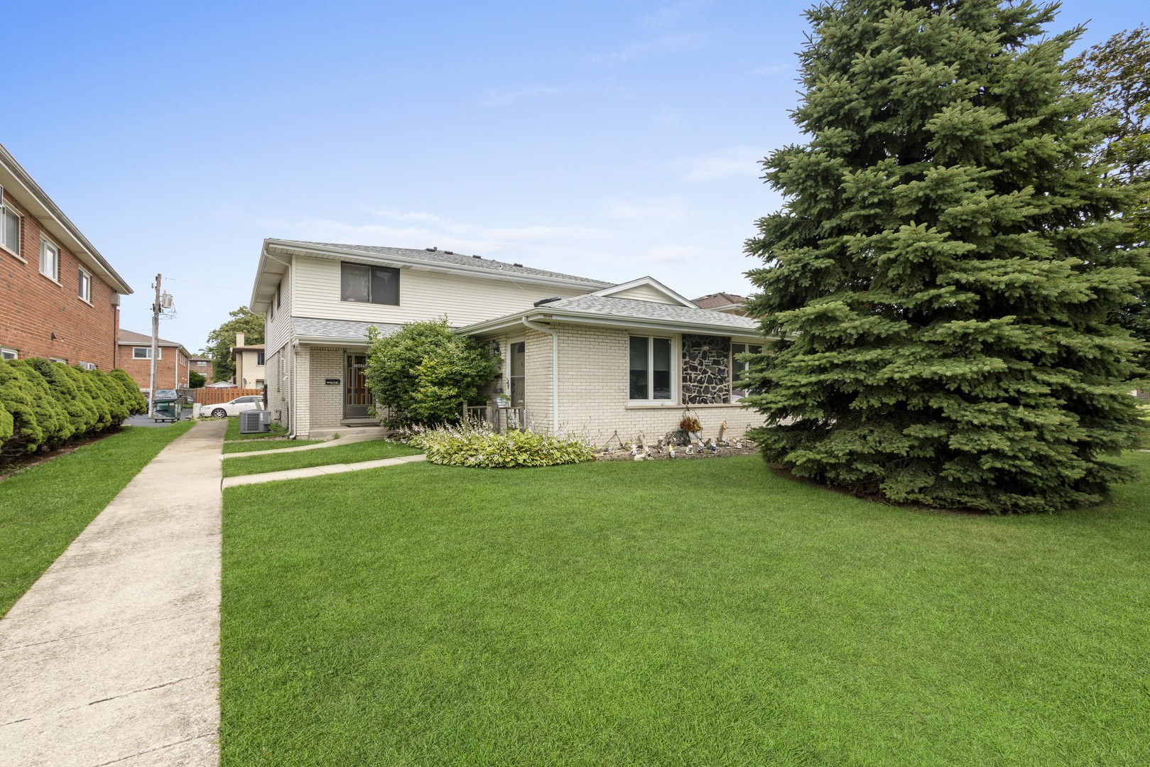 10425 Austin Avenue D Property Photo 1