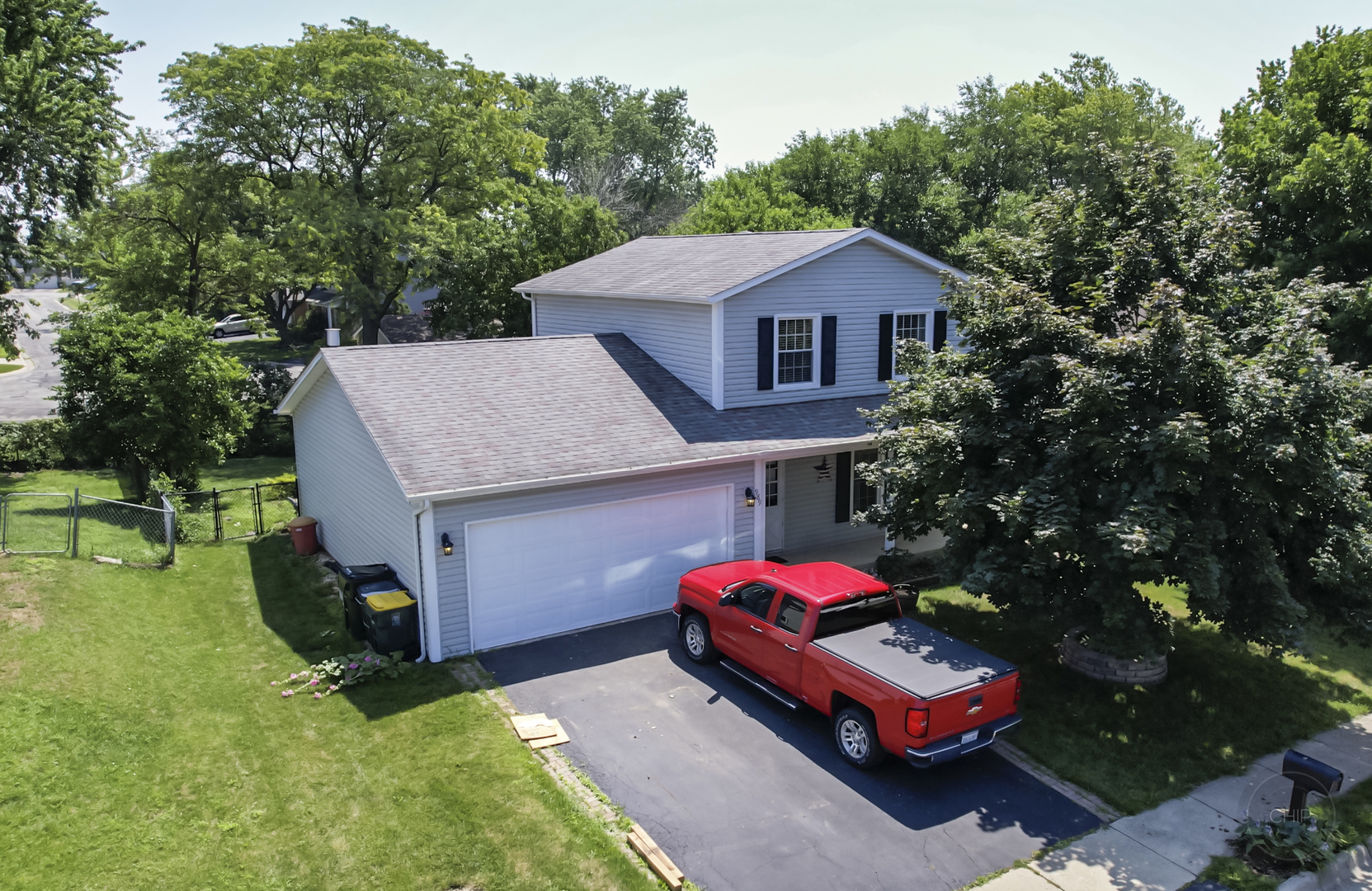 989 Tioga Court Property Photo 1