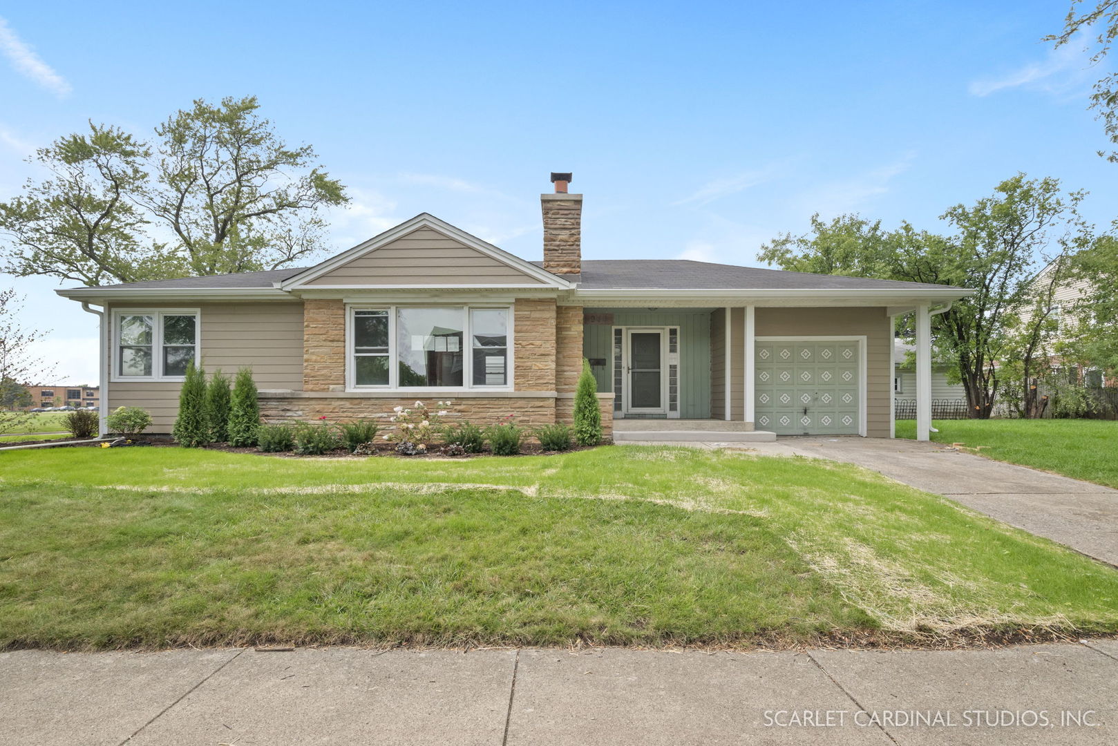 944 S Harvard Avenue Property Photo 1