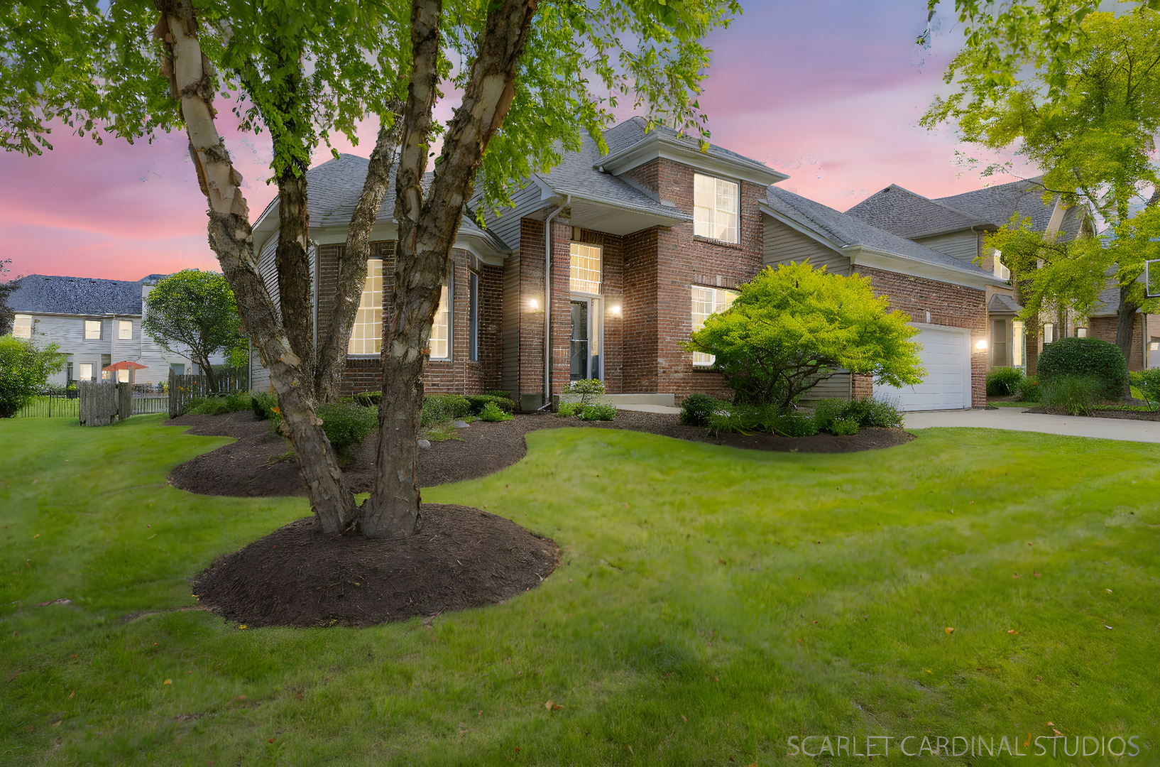 805 W Thornwood Drive Property Photo 1