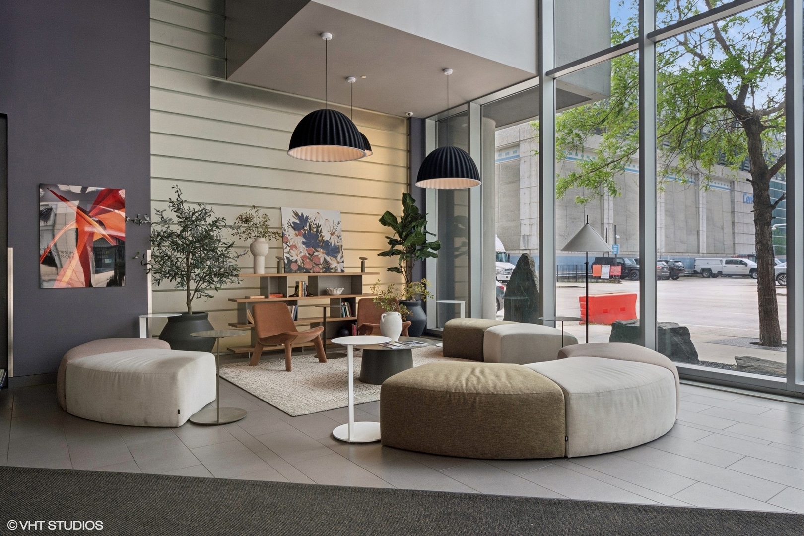 235 W Van Buren Street 1705 Property Photo 2