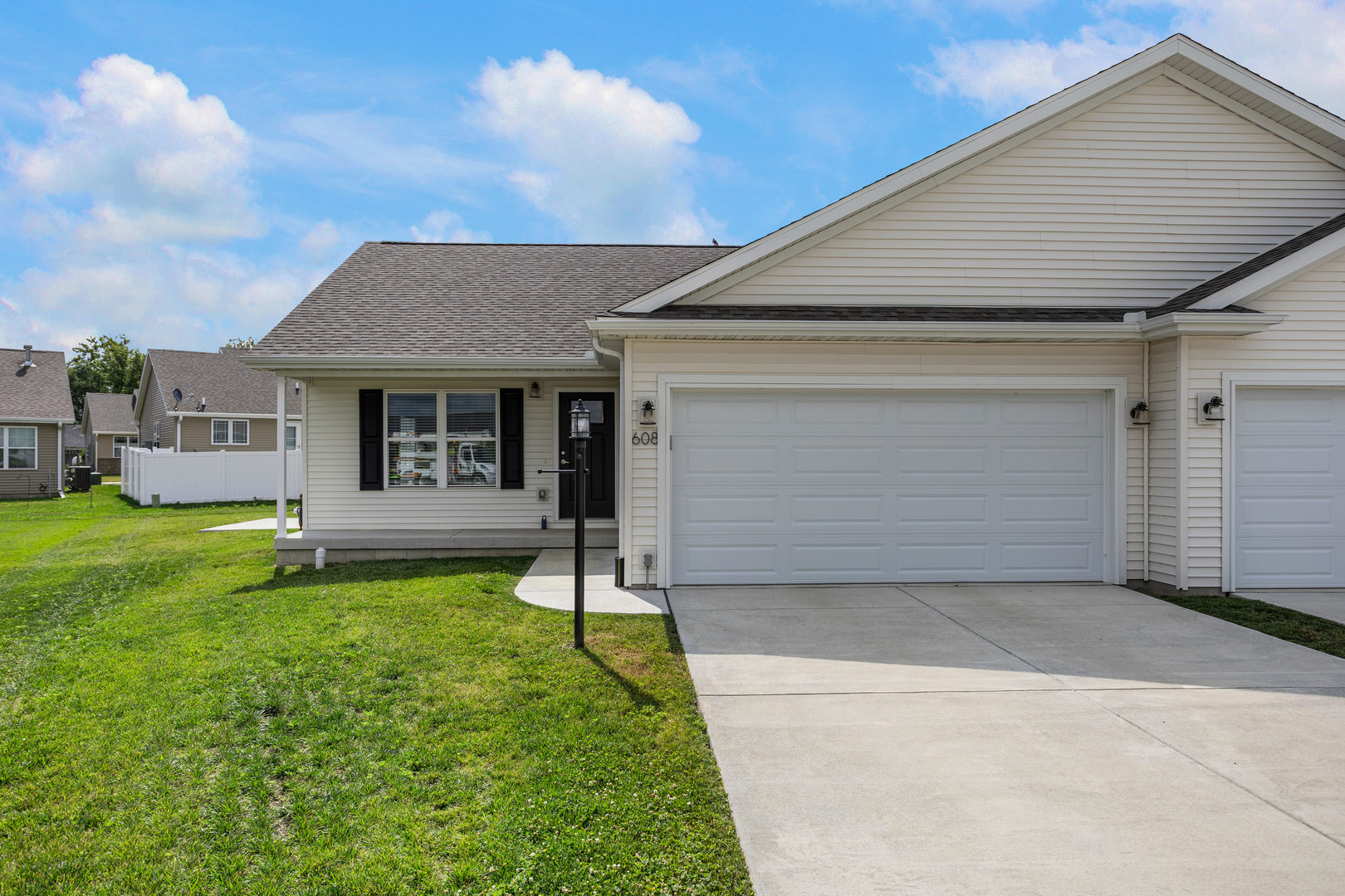 608 Jerin Court Property Photo 1