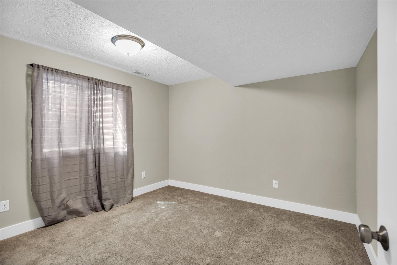5008 Emmas Way Property Photo 38