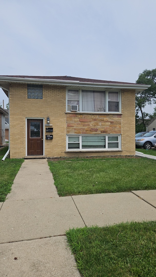 3201 Armitage Avenue Property Photo 1