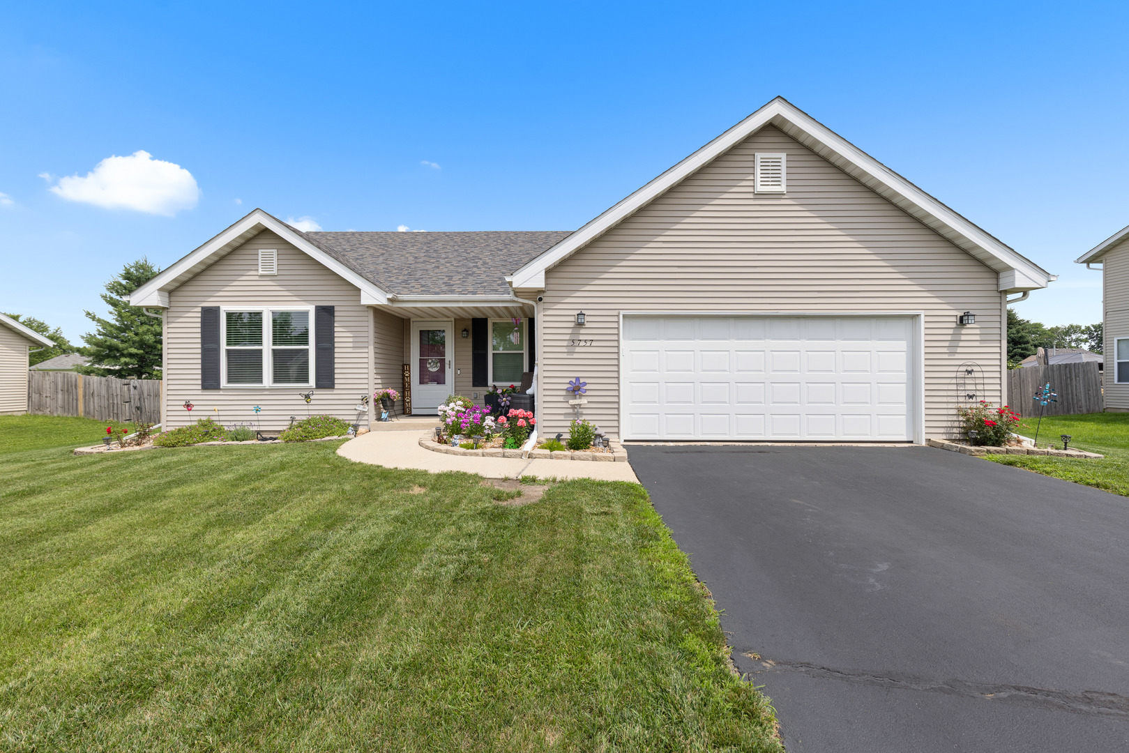 5757 Reidenbach Road Property Photo 1